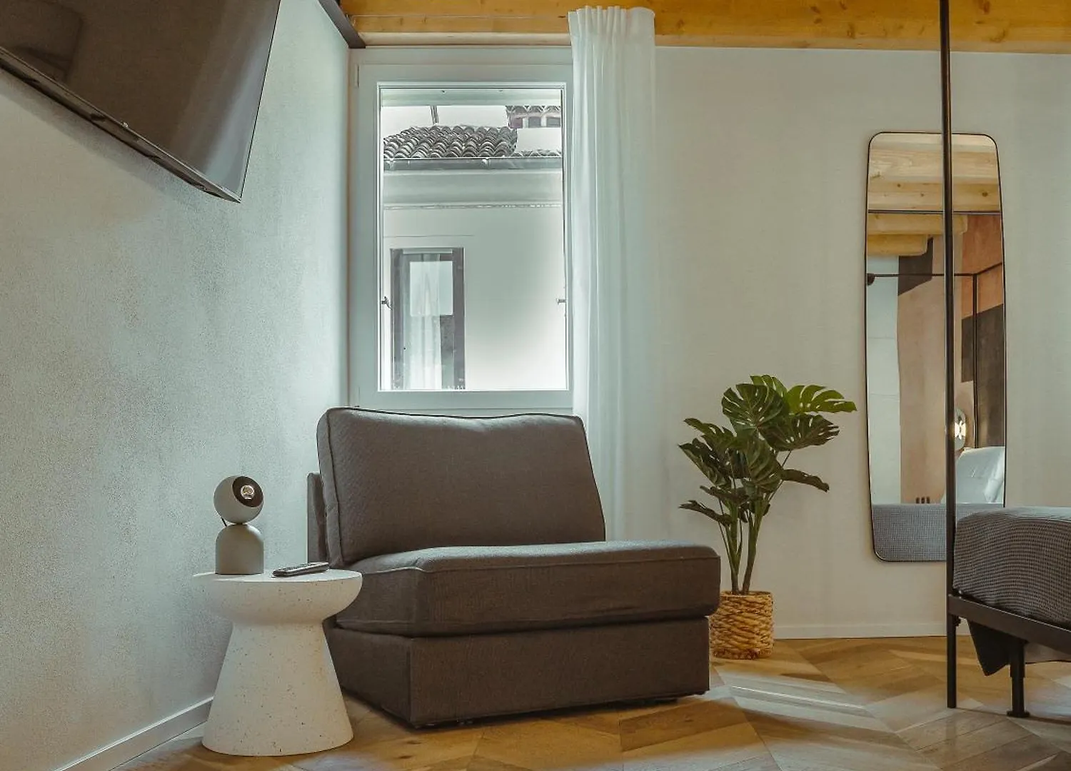 Bre Apartments - Aedes Vicenza 0*,  Italy